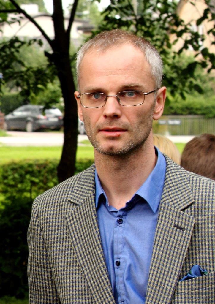 Palun rohkem seoste loomist ja vähem kirjeldamist