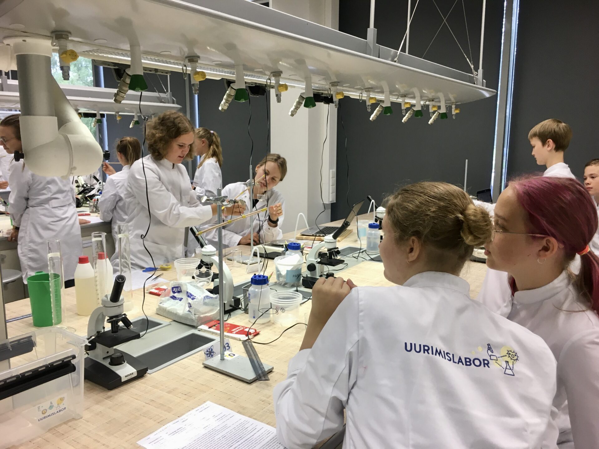 Tartu ülikooli teaduskooli loovust täis õppeaasta