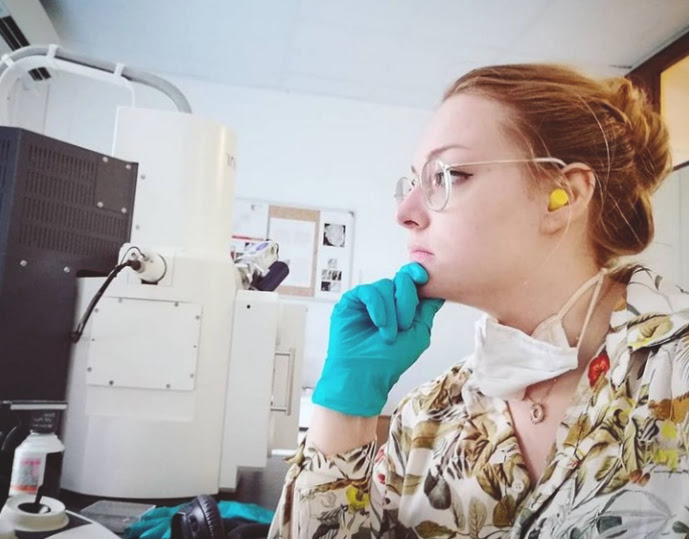 Prantsuse tüdruk uurib Eestis fosforiiti