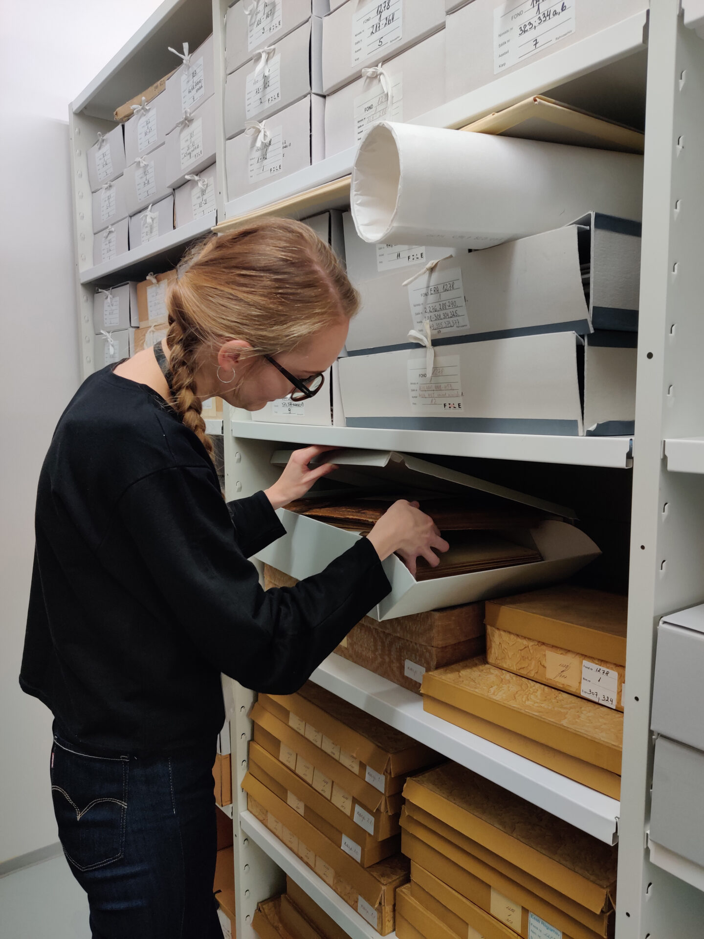 Ajalootunni allikas – arhiivikool