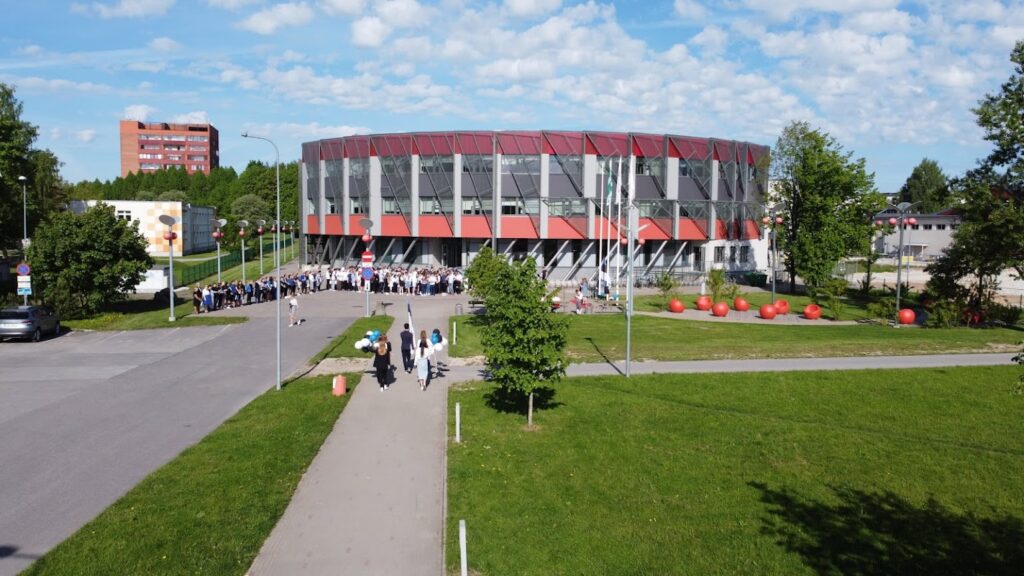 Aasta kooli rahvahääletusel osales rohkem kui 11 000 inimest