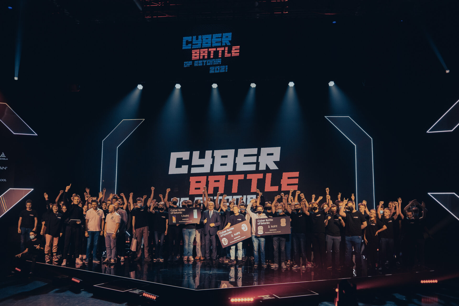 Noored tõrjusid võistu küberrünnakuid