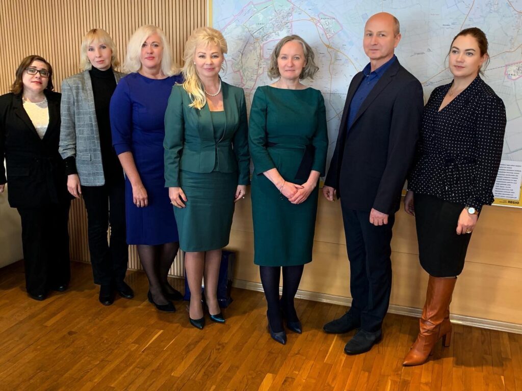 Suursaadik piilus Järve kooli imedemaailma