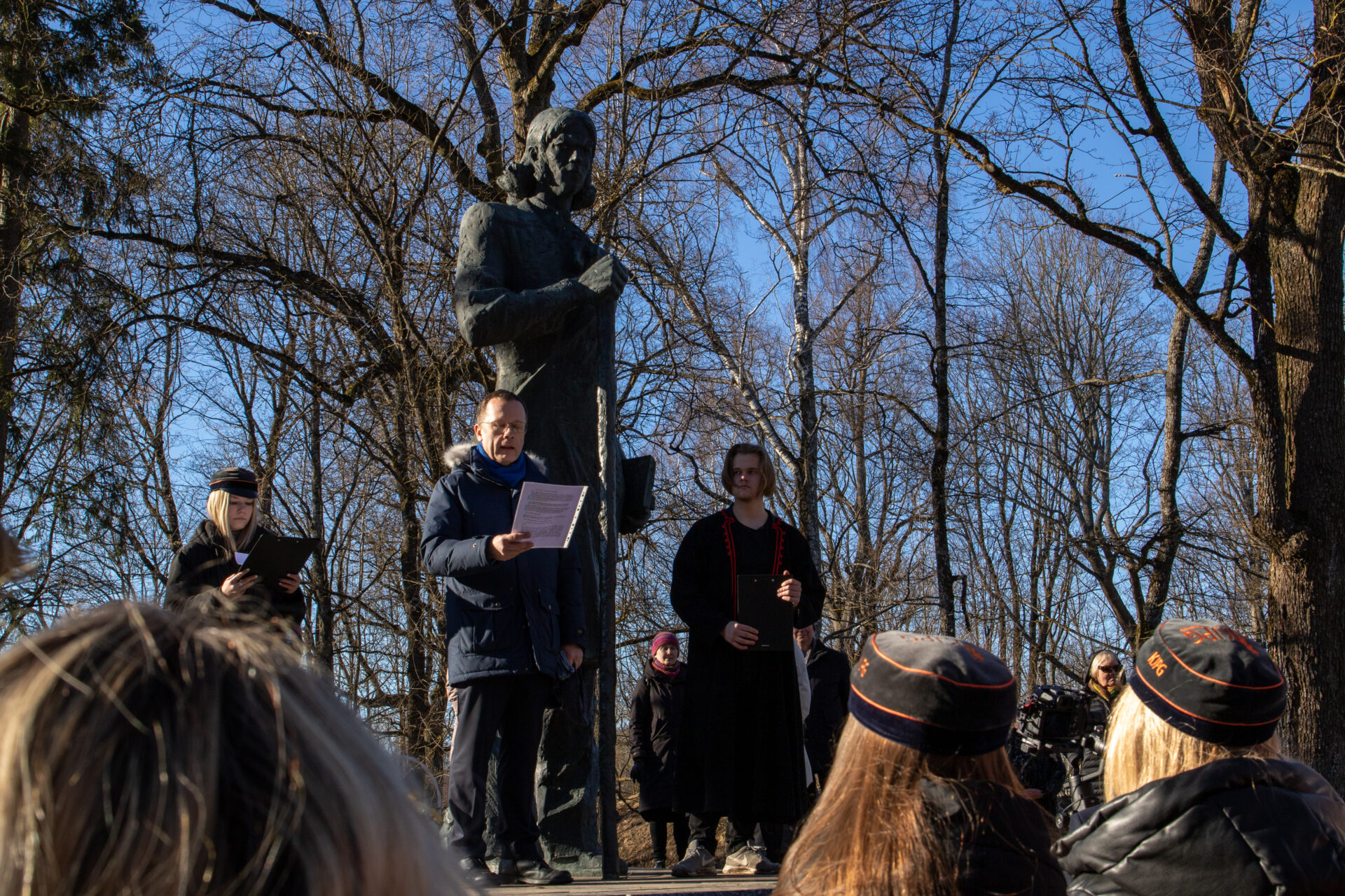 „Eesti keel on haldjate keel, mis elab puu sees“