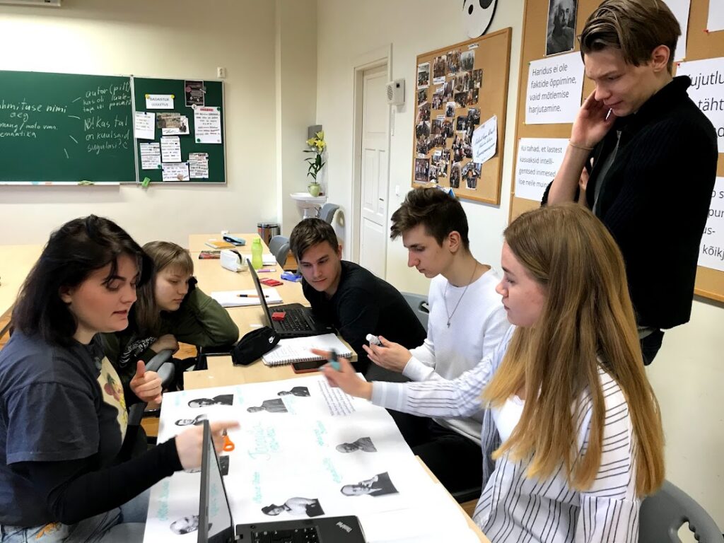 Milline koht on eesti keelel ja kirjandusel eesti koolis?