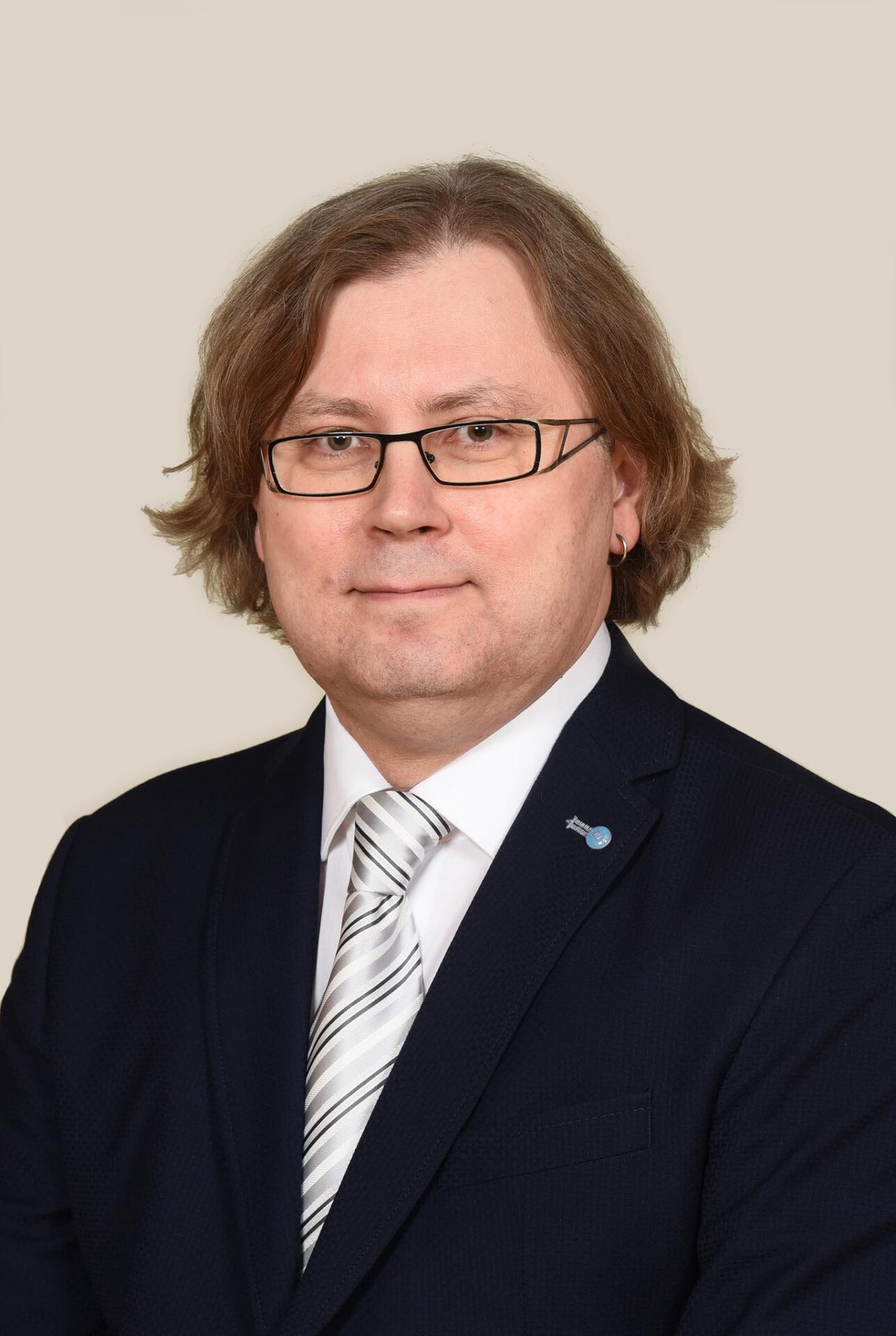 Õmbleme rätsepaülikonda