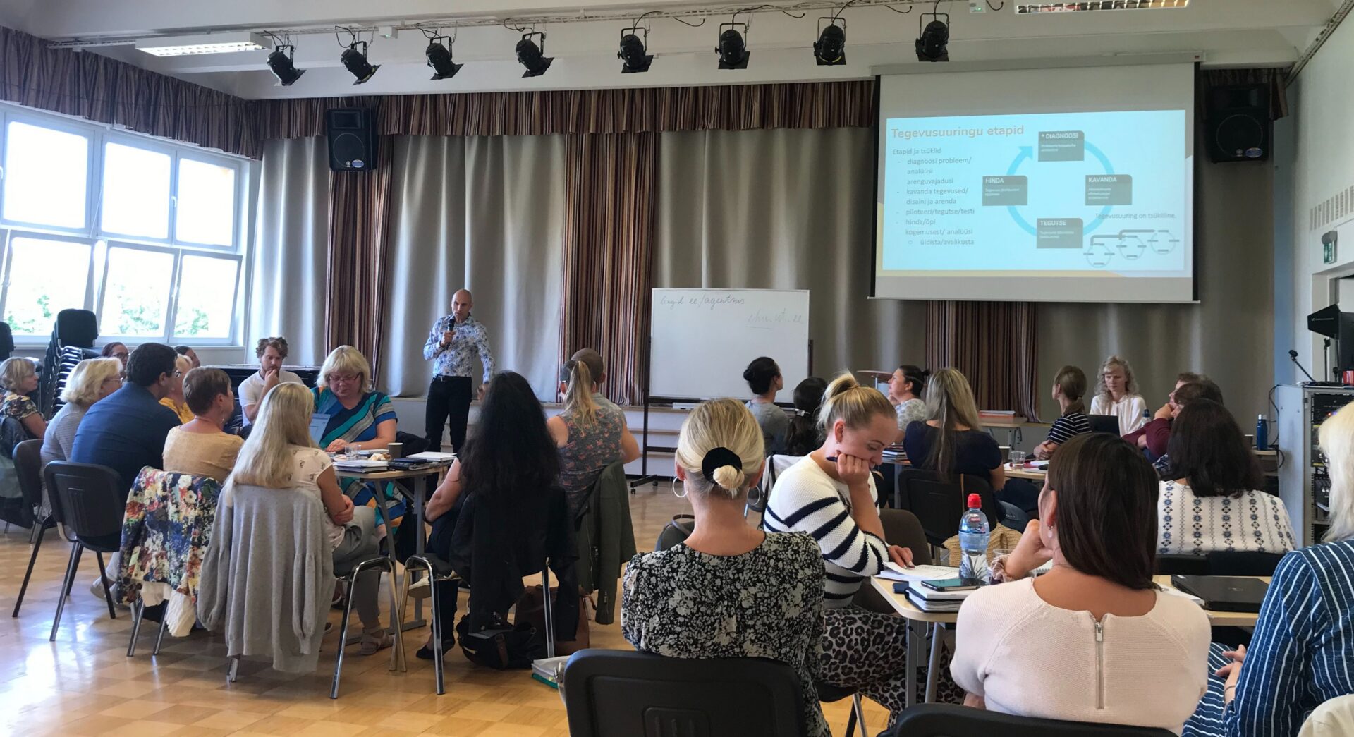 Õpetajaid napib? Koolijuhid tulevad appi!