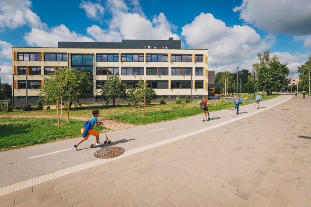 Tartu kakskeelsed haridusasutused lähevad nelja aastaga üle eestikeelsele õppele