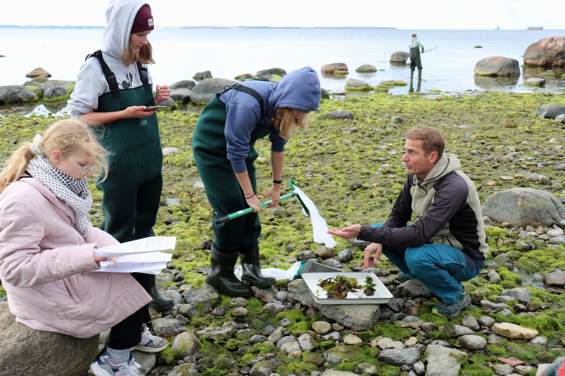 Õpetajatele loodi kodukohas loodusvaatluste läbiviimiseks juhendmaterjalid
