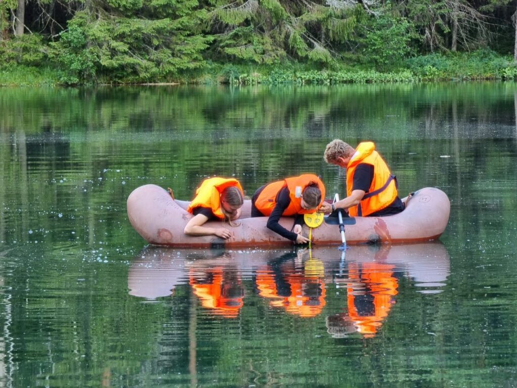 Eesti noored kogesid rahvusvahelisel maateaduste olümpiaadil medalisadu 