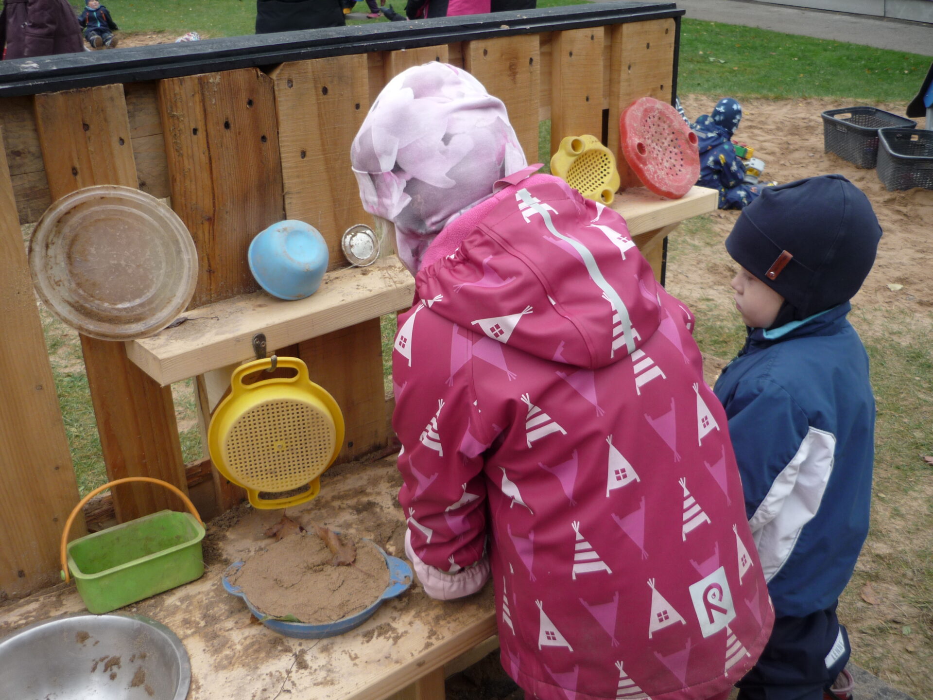 Õueköögis on tore tegutseda