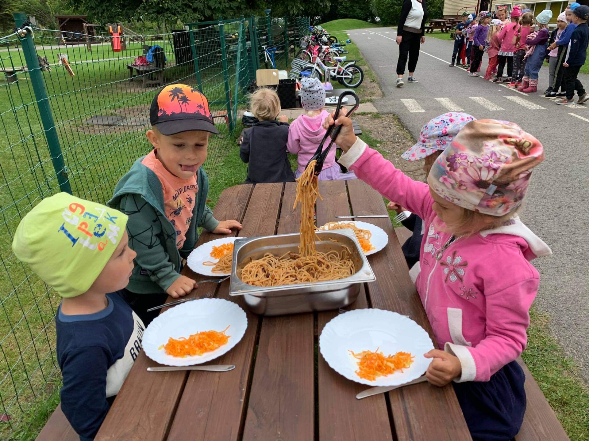 Kuidas õpetada lasteaias eluks vajalikke oskusi?