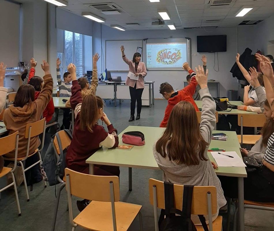 Junior Achievement Eesti kasvatab Ukraina kooliõpilastest ettevõtjaid