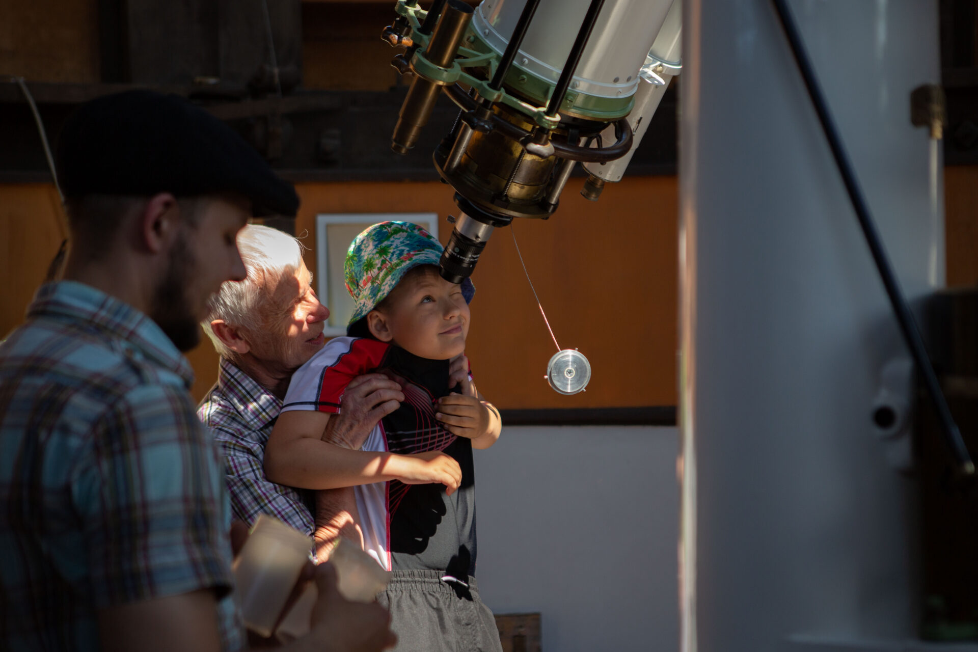 Valgusest ja iidsete aegade kumast Tartu Ülikooli muuseumis