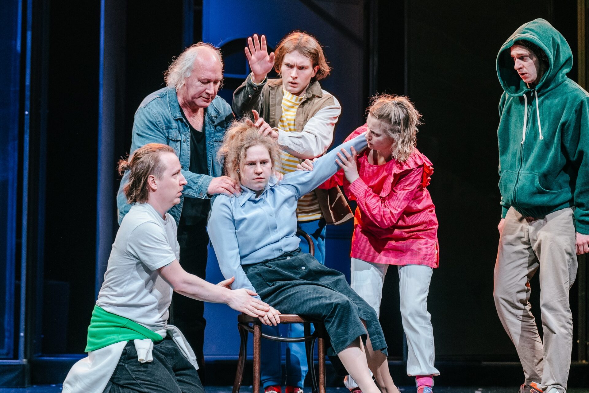 Ugala teatris esietendus uus koguperelavastus „Laste hotell“