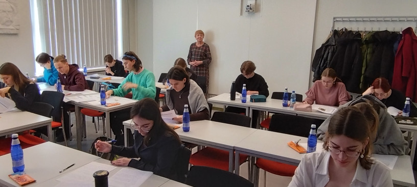 Vene keele olümpiaad nõudis loomingulisust ja analüütilisi oskusi