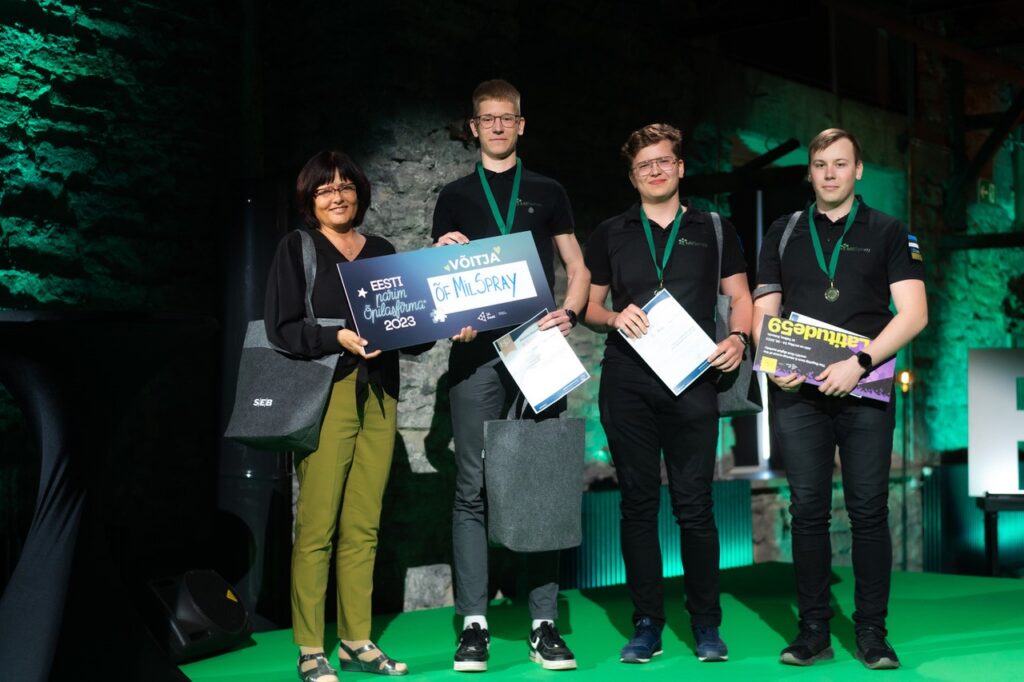 Militaarspreivärv tõi Võru poistele parima õpilasfirma tiitli