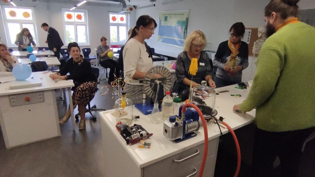 Kuidas me õpetame ja mille eest palka saame?