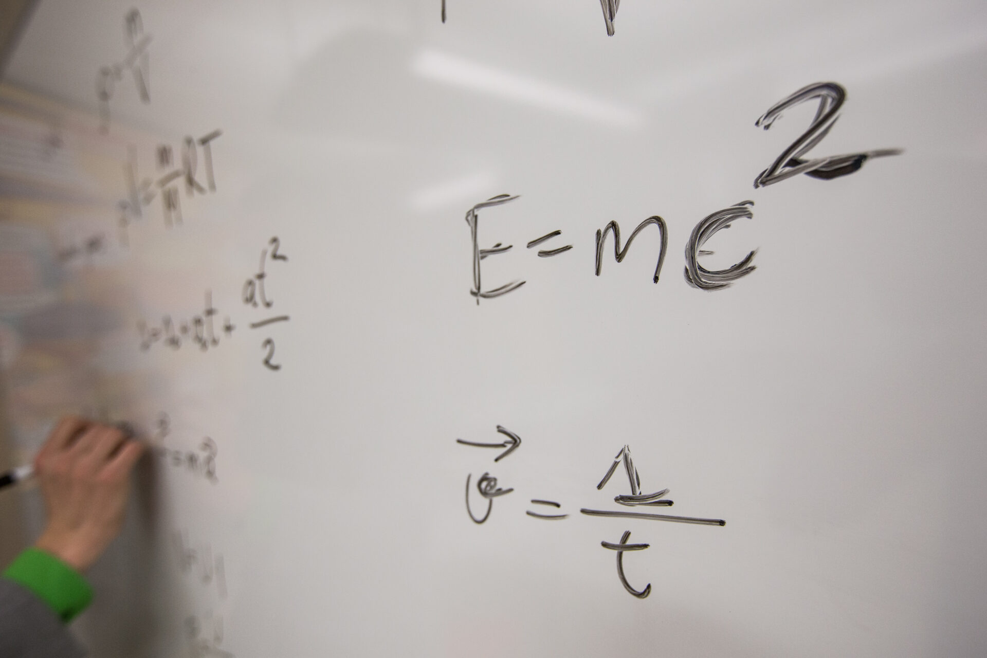 NALJANURK. Jooks ümber koolimaja