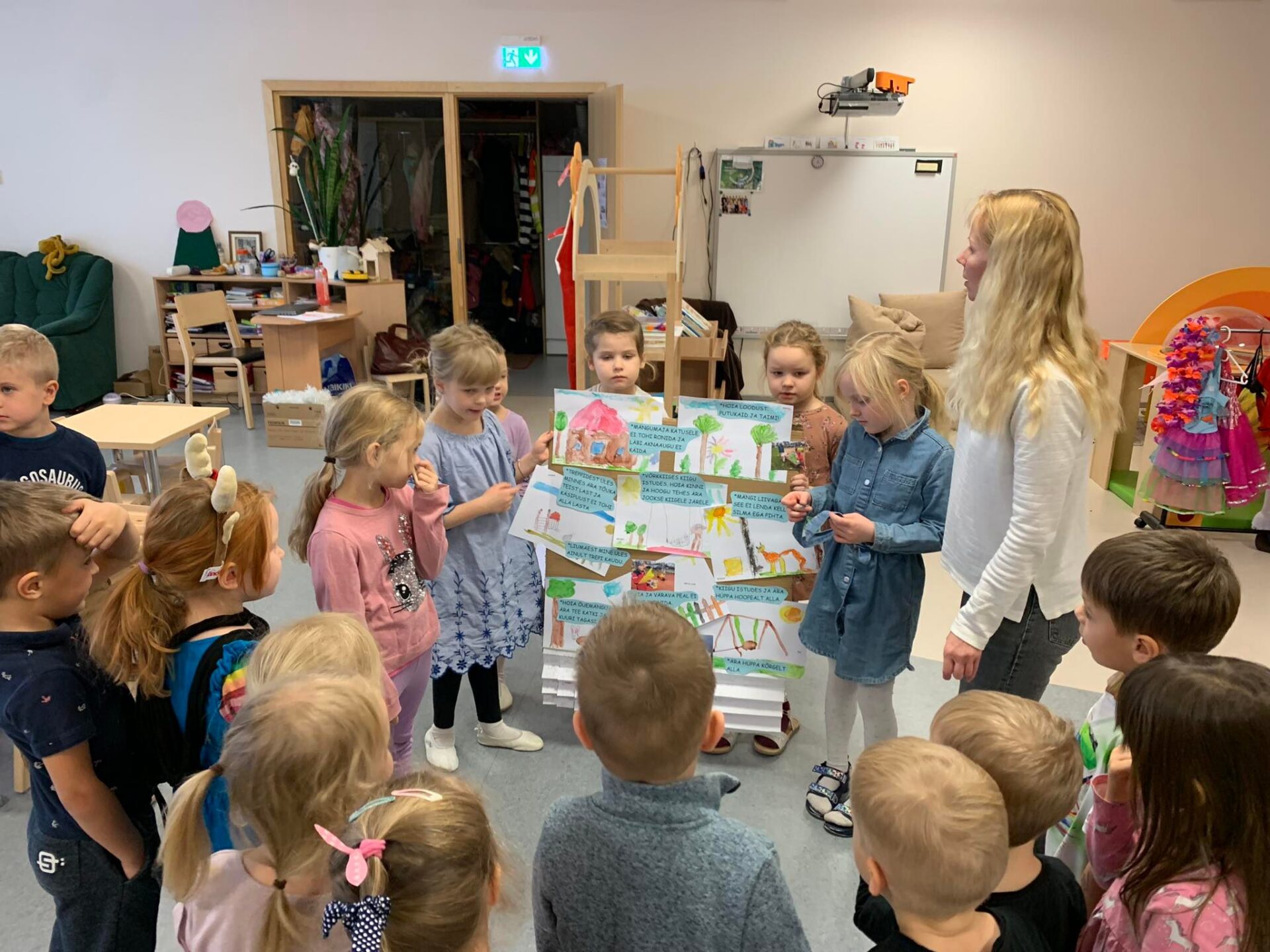 Toas kõnnin, õues jooksen ehk Miks  on vaja rühmareegleid?