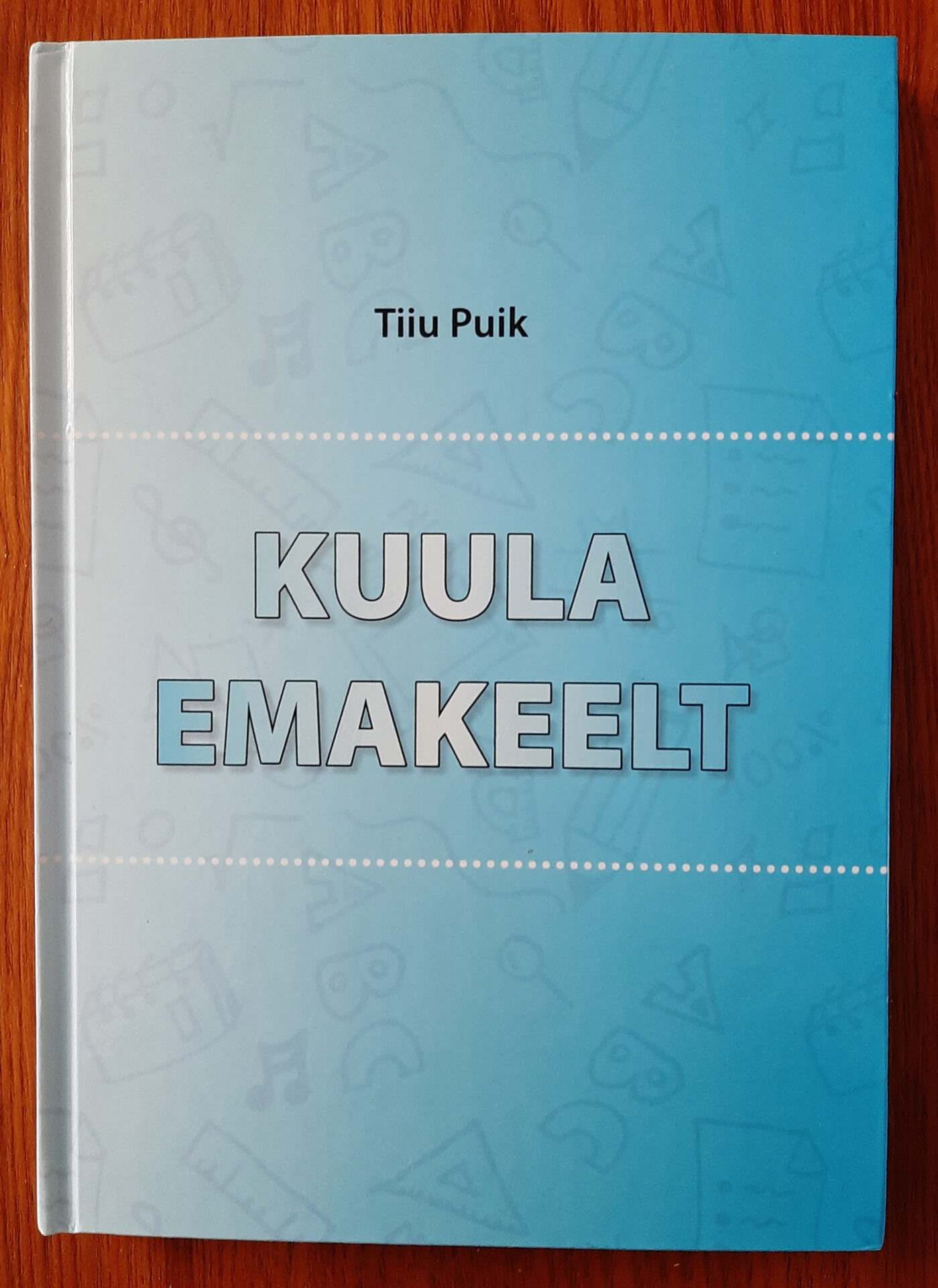 Üks väga vajalik raamat – ilma loosungite, targutuste ja muu ajatäiteta