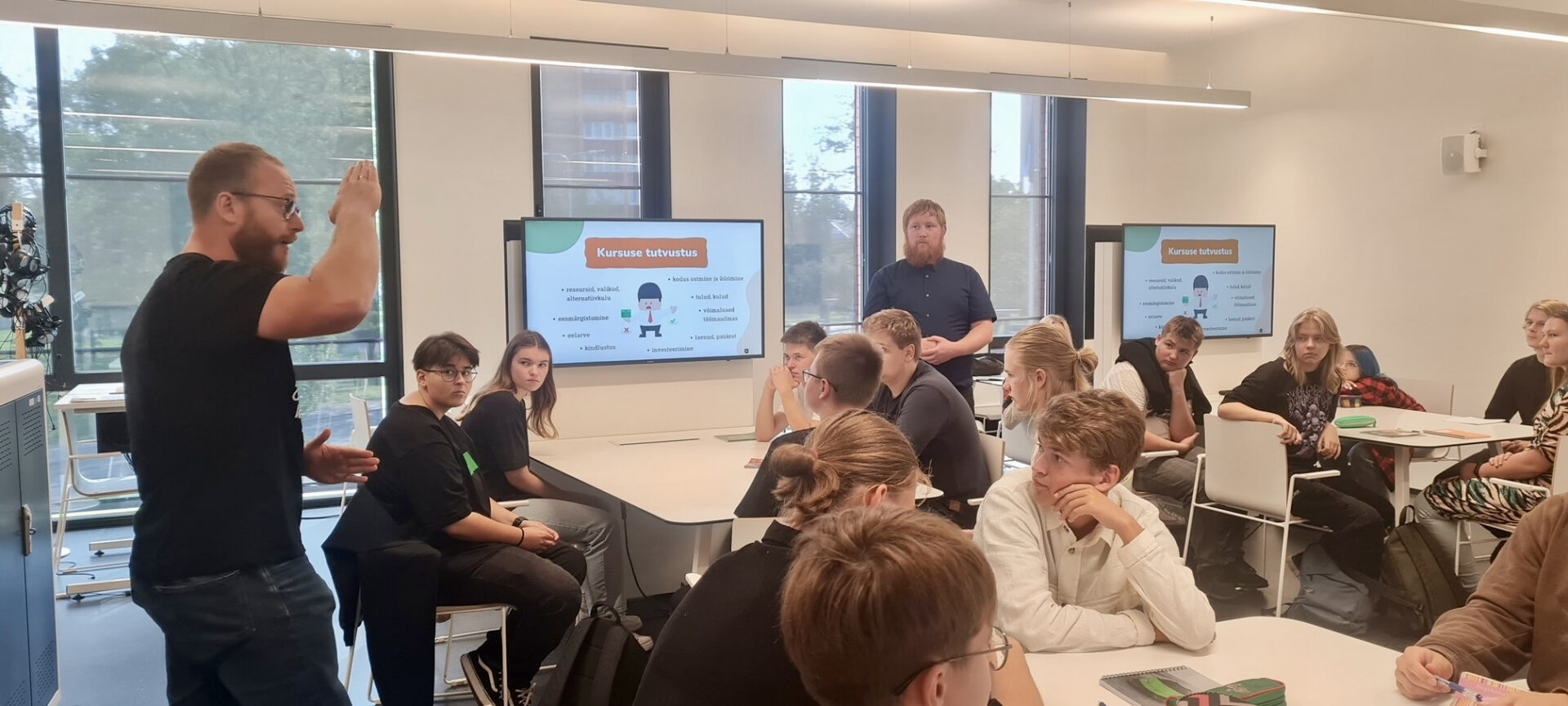 Muutuste tuules Ida-Viru ehk Sihikul on noorte rahatarkus. Otsitakse uusi koole!