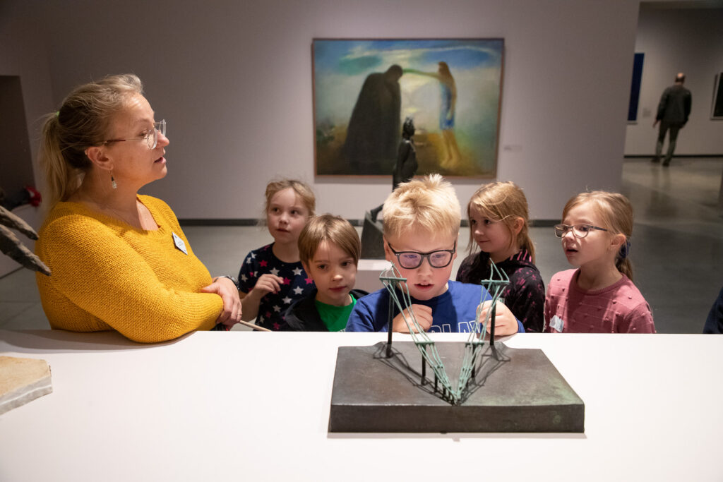 Pinnas mõttevahetusteks eestlusest sürrealismi ja öökultuurini