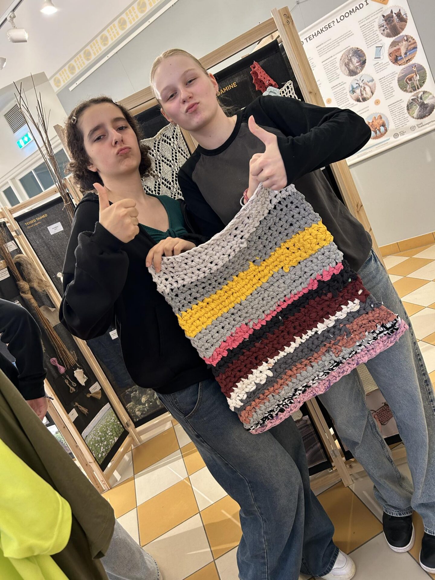 Vaata, mis sul seljas on?