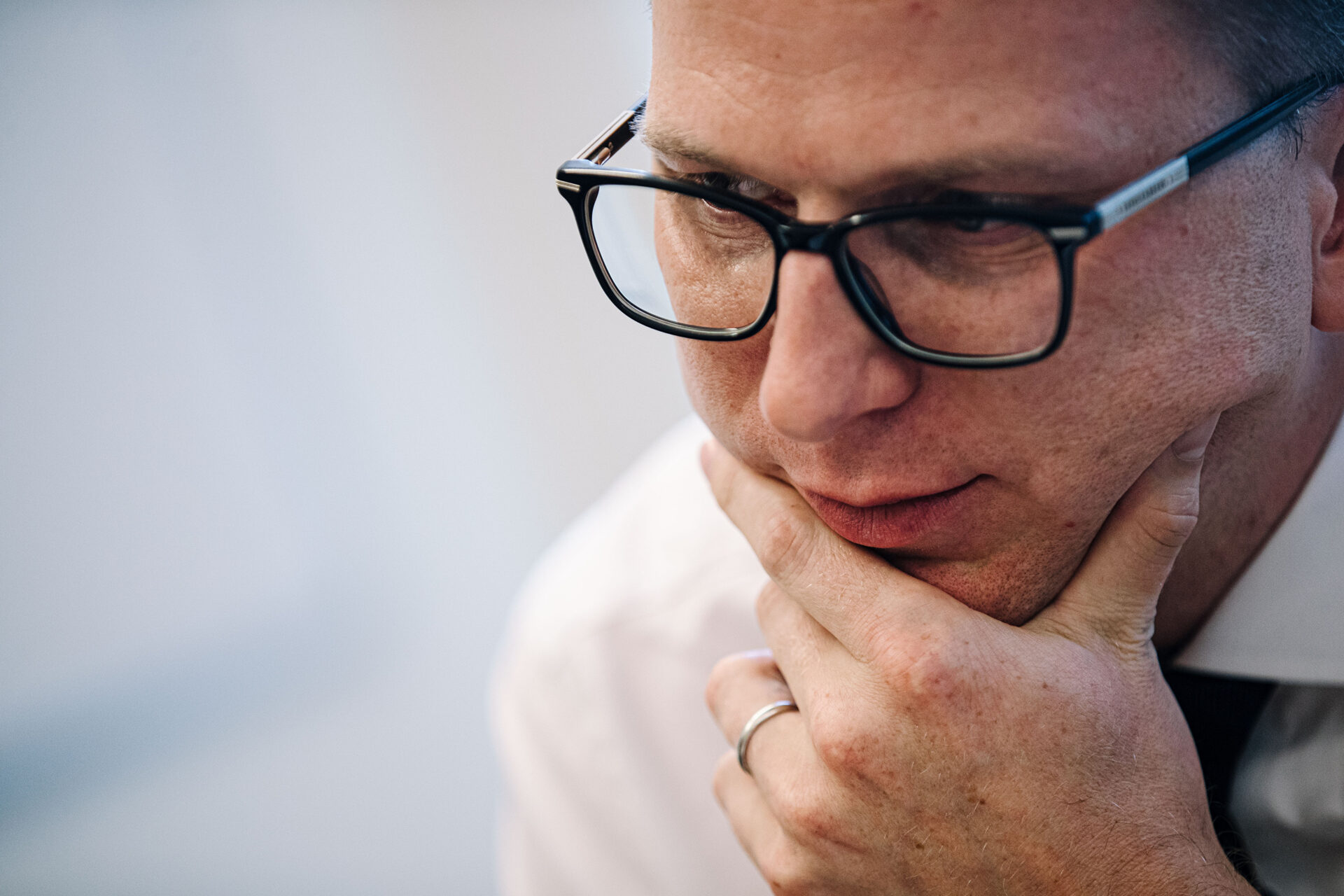 Tallinna Haridusameti juht: nii koolidel kui lasteaedadel on keeruline leida isegi õpetaja abisid