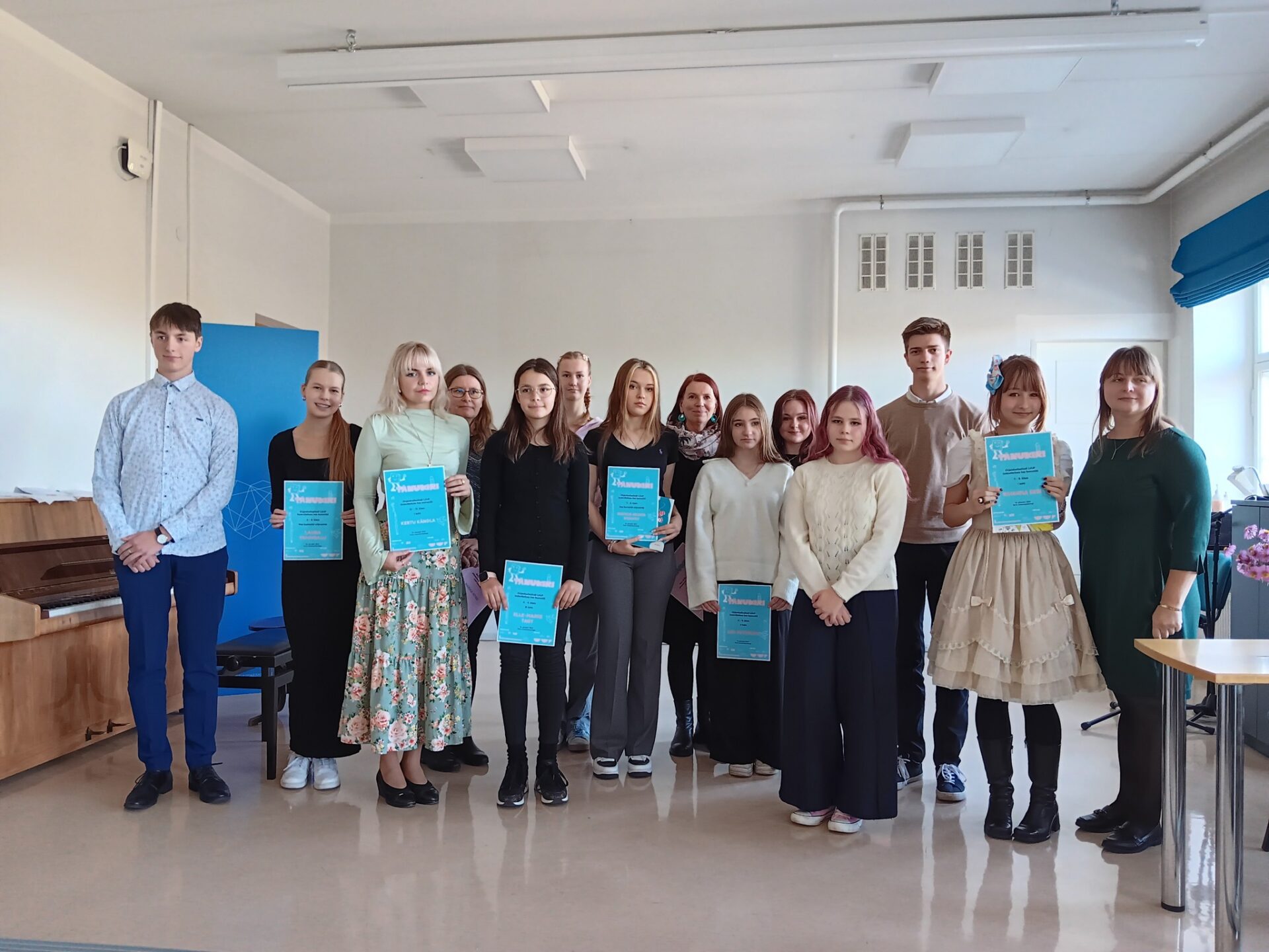 Luulevõistlusel „Viieviisi“ tunnustati noori luuletajaid kogu Eestist