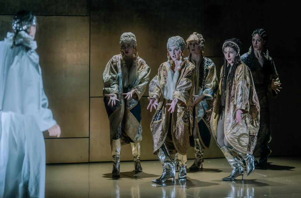 Vaatamisväärset Eesti Draamateatris