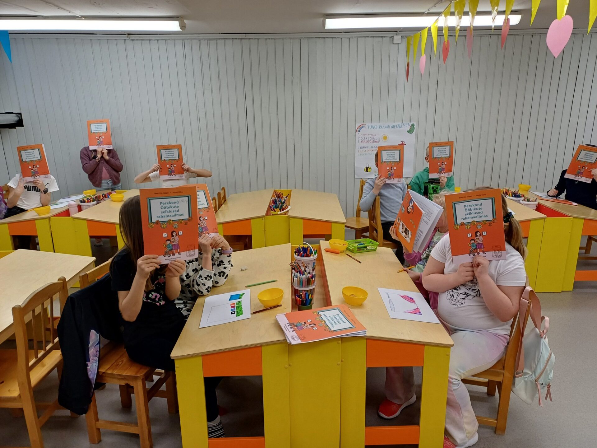 Rahatarkuse laagrid – uued nõksud noortele põhitõdede õpetamiseks