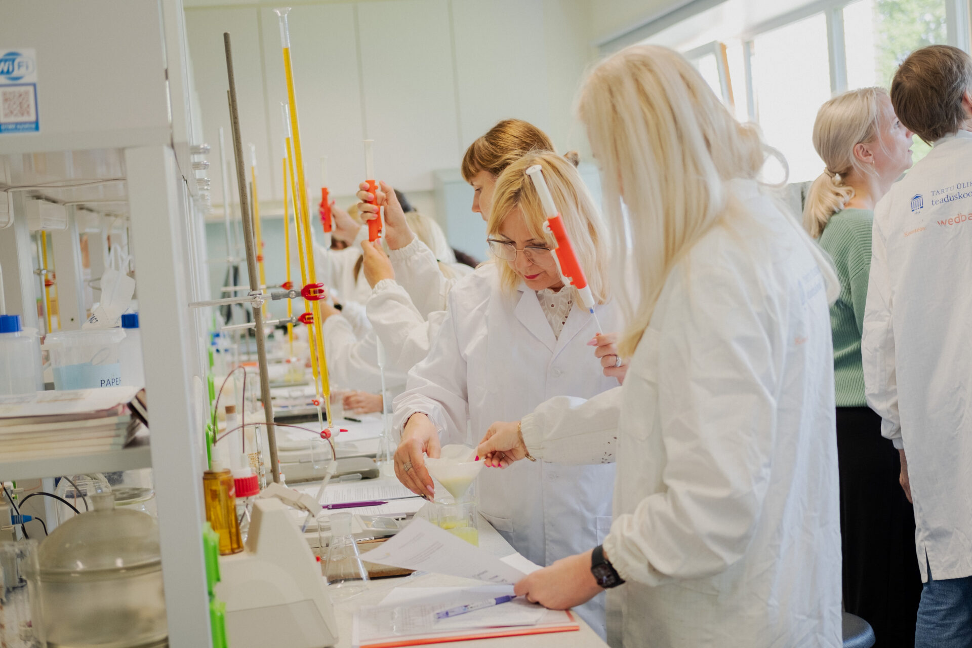 Keemiaõpetajate inspiratsioonilaager: loovus, teadus ja õpetajate kogukond