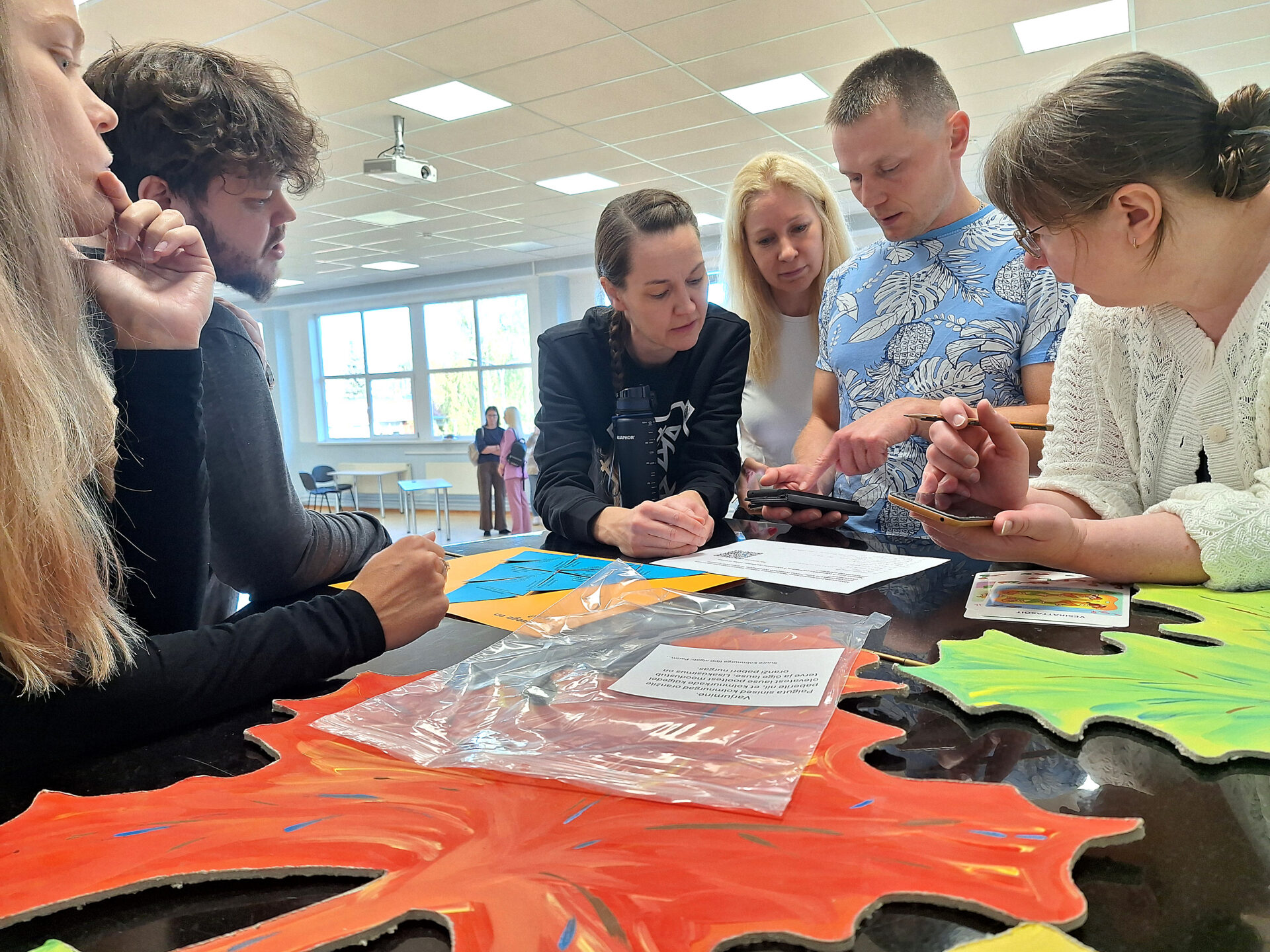 Õpetajate päeva hariv seltskonnamäng pani kriisiteadmised proovile