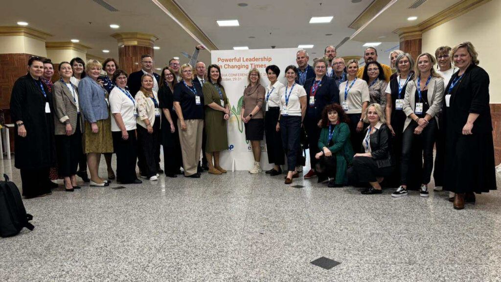 Juhil pole vaja sipelgana tööd rügada, vaid surikaadi kombel rahulikult vaadata, mis suunas minna