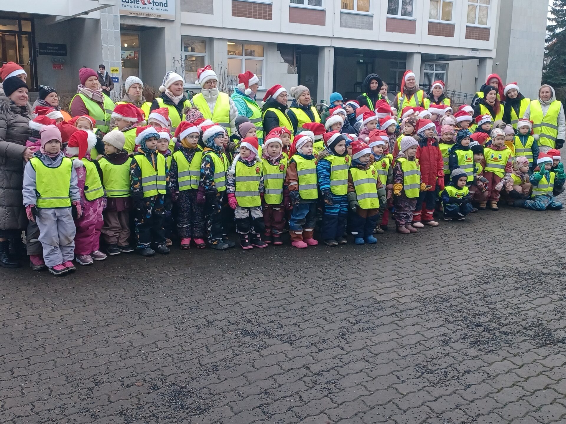 Heategevuslik jõululaat Tartu Maarjamõisa lasteaias