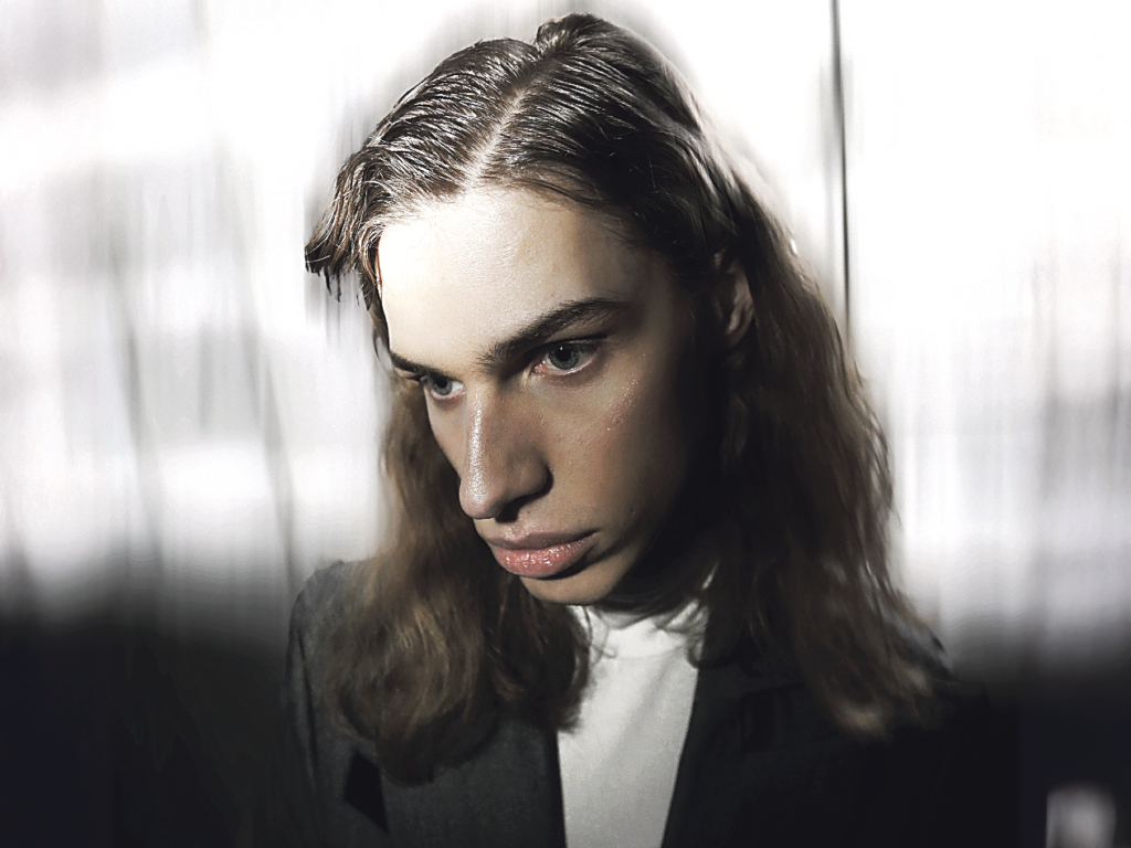 Moraalne paanika noorte nutitelefonide ja ühismeedia kasutamise ümber